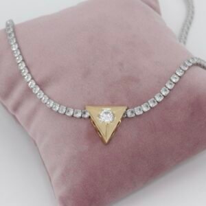 Üçgen Taşlı Su Yolu Çelik Kolye